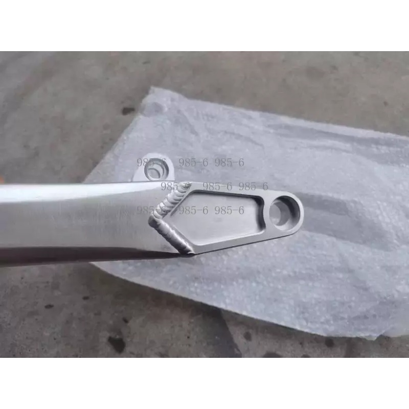 Achtervork van aluminiumlegeri - Motorcycle Parts recensie en prijs